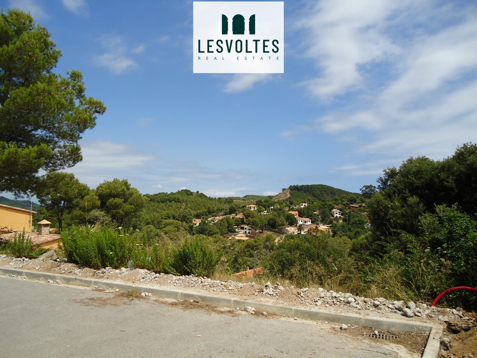 MAGNÍFICA OPORTUNIDAD! PARCELA EN VENTA EN BEGUR CON VISTAS. PRECIO REBAJADO!