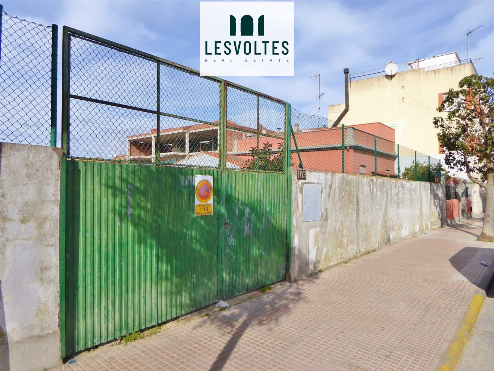 PARCEL·LA EN VENDA AL CENTRE DE PALAFRUGELL 420 M2 PER A CONSTRUIR-HI FINS A 2 CASES. MAGNÍFICA OPORTUNITAT!