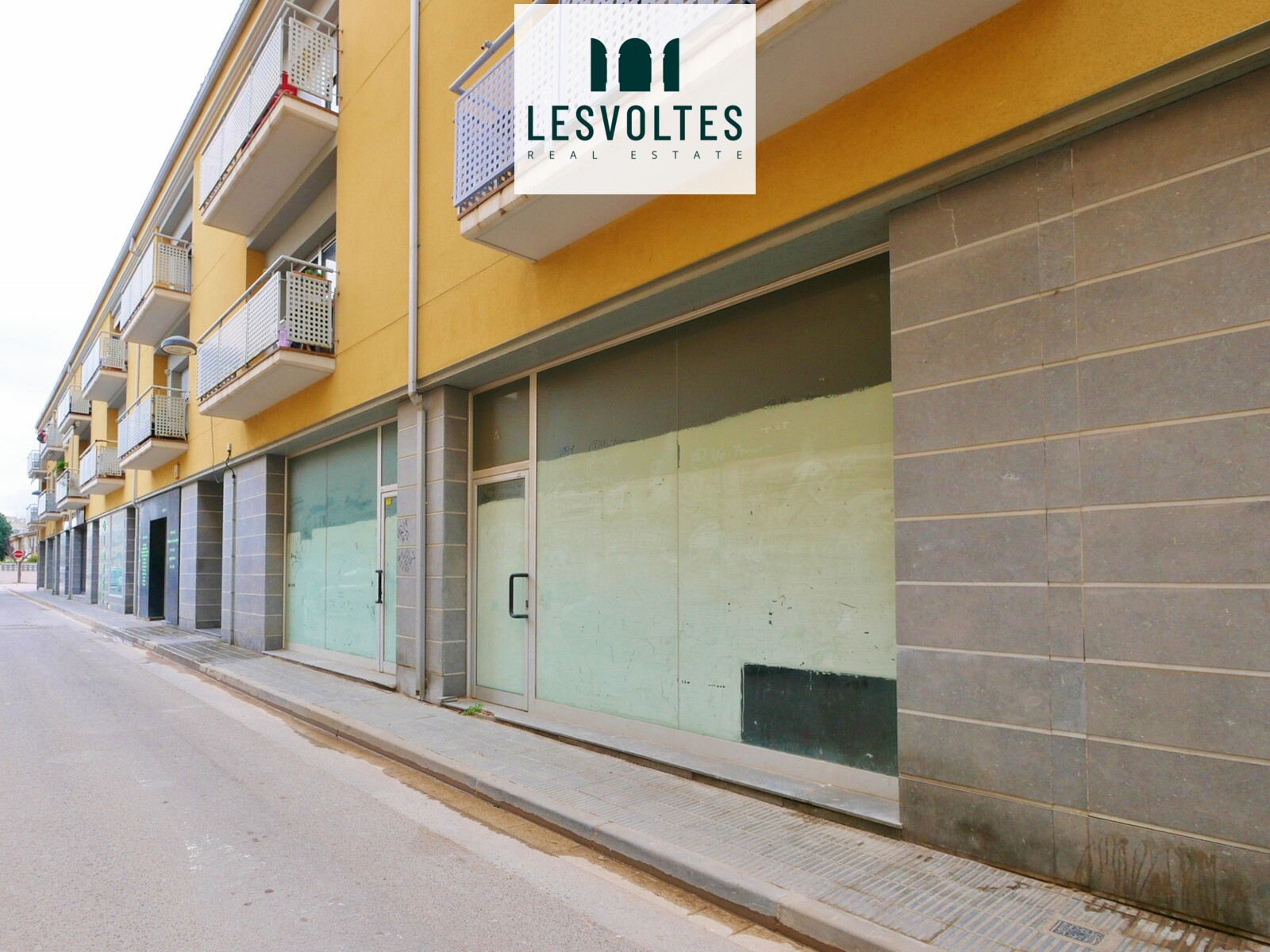 LOCAL COMERCIAL DE 130 M2 EN VENTA EN EL CENTRO DE PALAMÓS