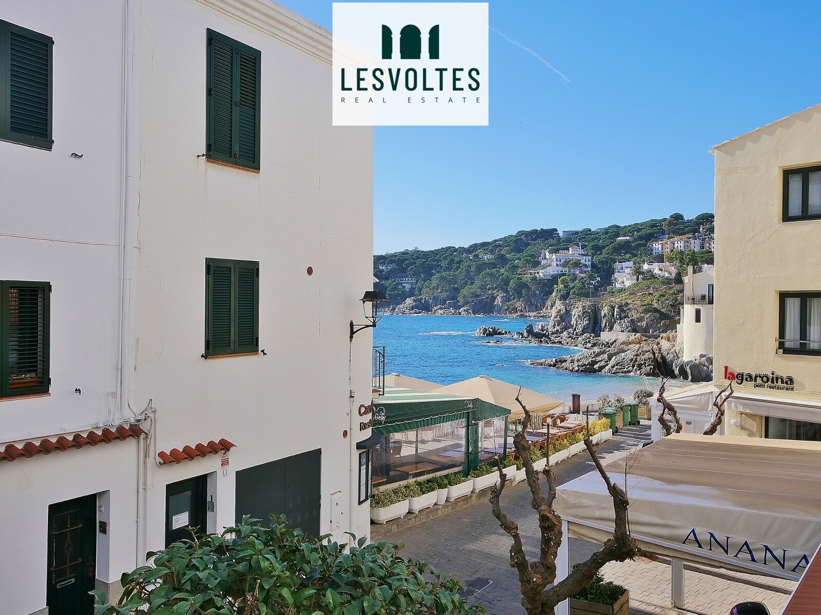 QUIERES ESCUCHAR EL MAR DESDE TU TERRAZA? OPORTUNIDAD EN CALELLA DE PALAFRUGELL, APARTAMENTO EN SEGUNDA LÍNEA CON VISTAS AL M