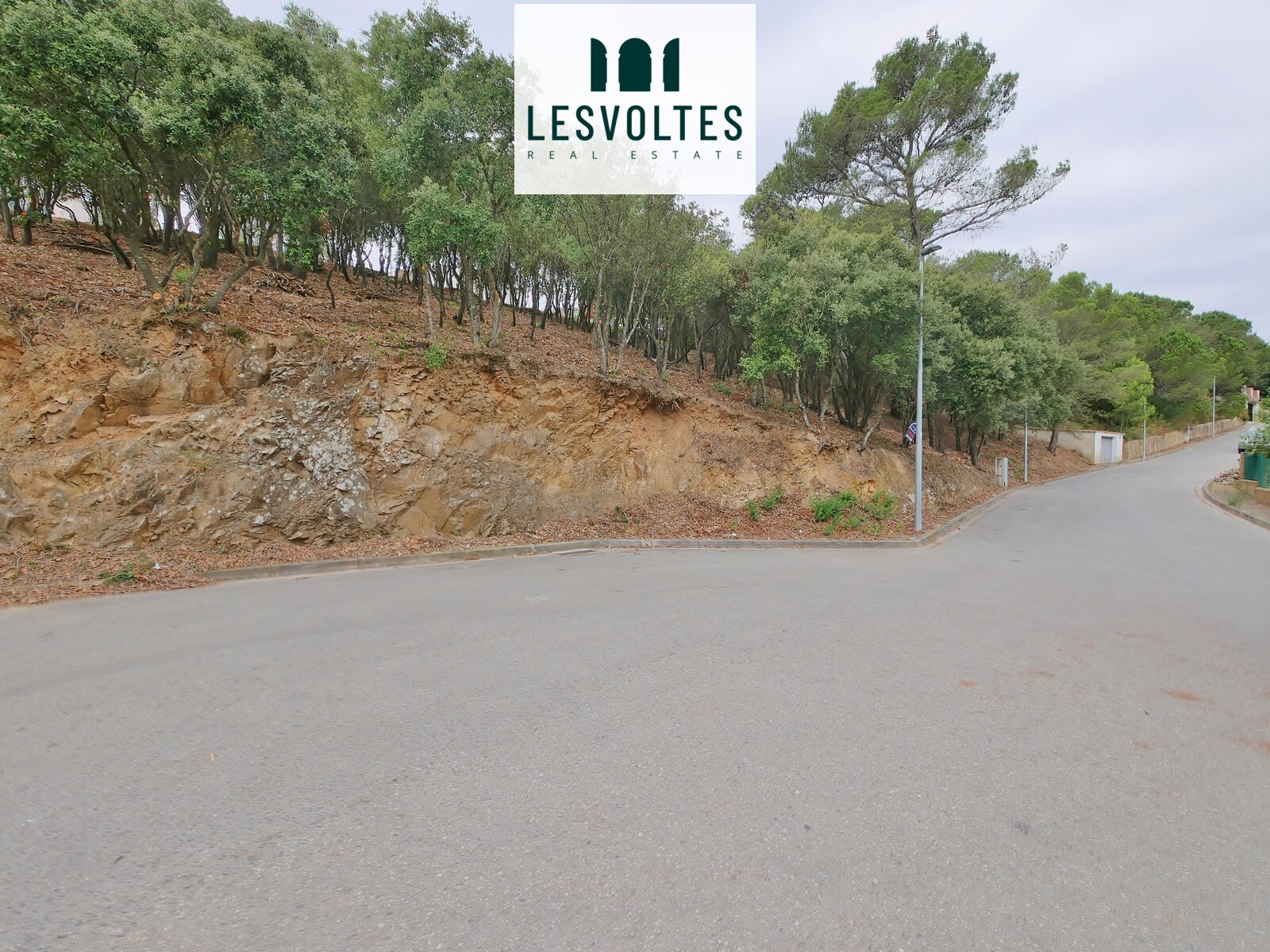 PLOT OF 933 M2 IN THE BEGUR RESIDENTIAL ESTATE