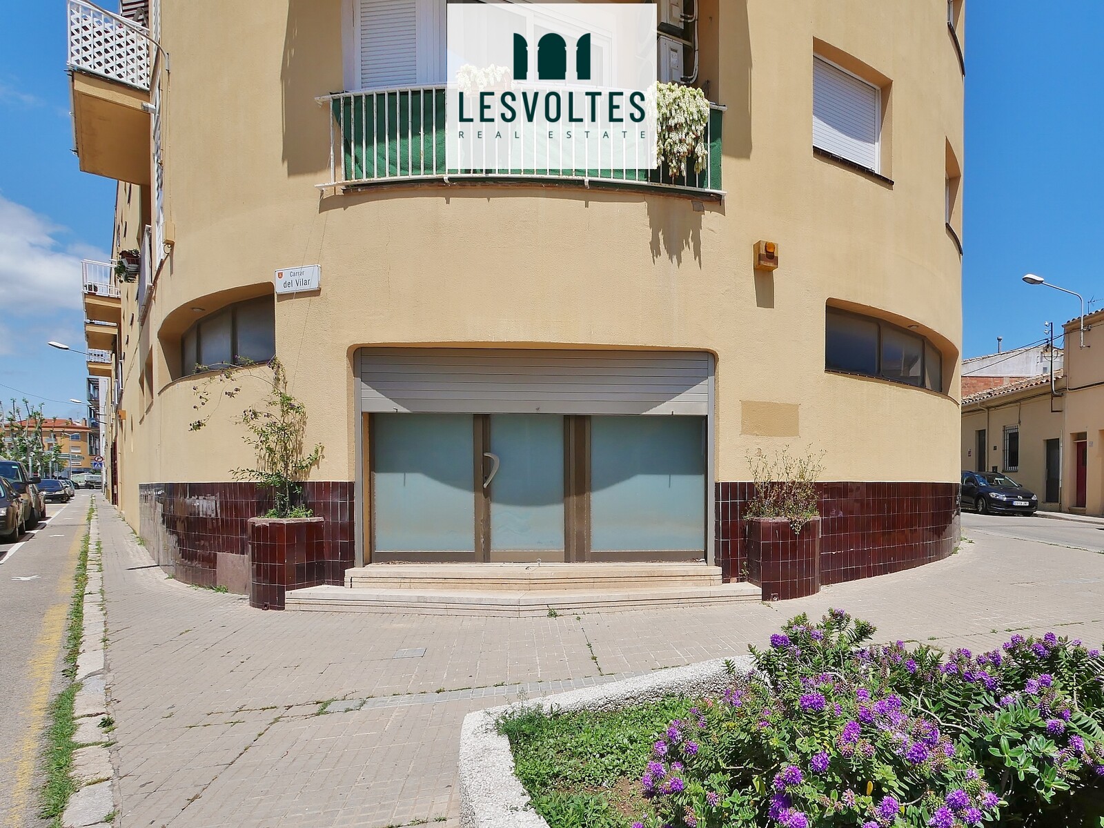 EN VENDA AMPLI LOCAL CANTONER DE 120 M² SITUAT A PALAFRUGELL
