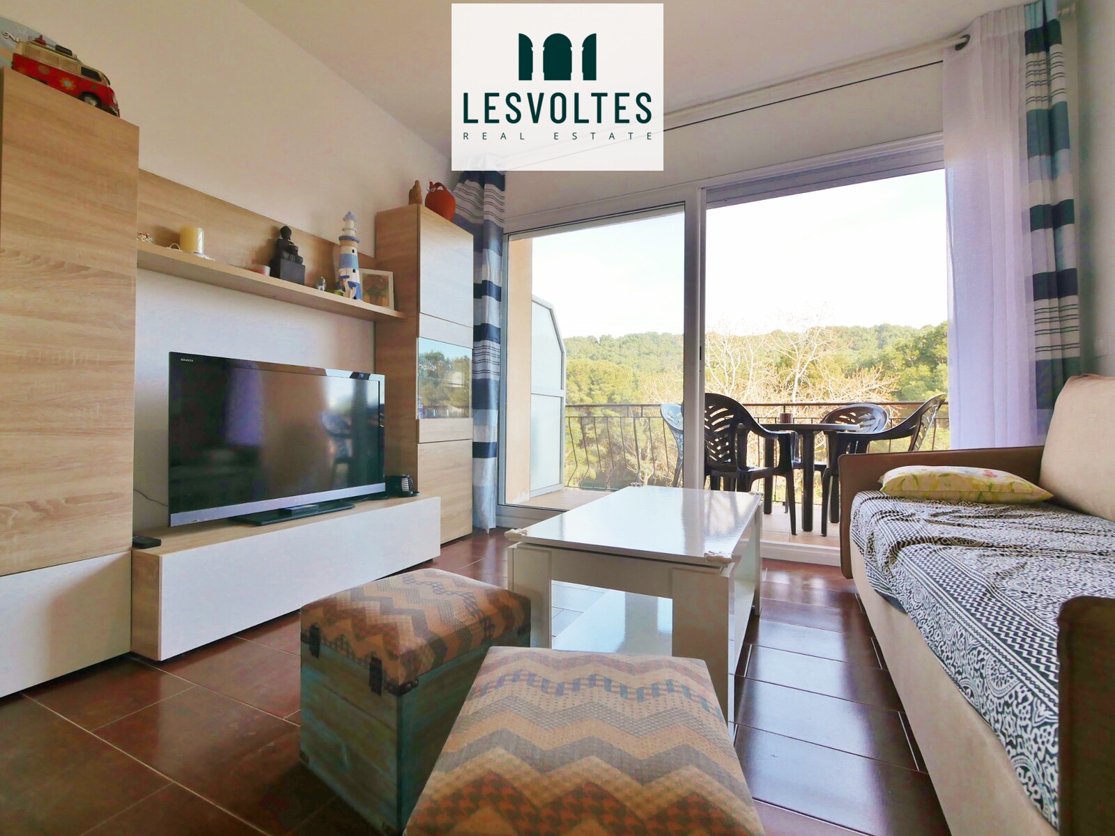 APARTAMENT REFORMAT, AMB PLAÇA DE PÀRQUING I  TRASTER EN VENDA A LA PLATJA DE LA FOSCA DE PALAMÓS