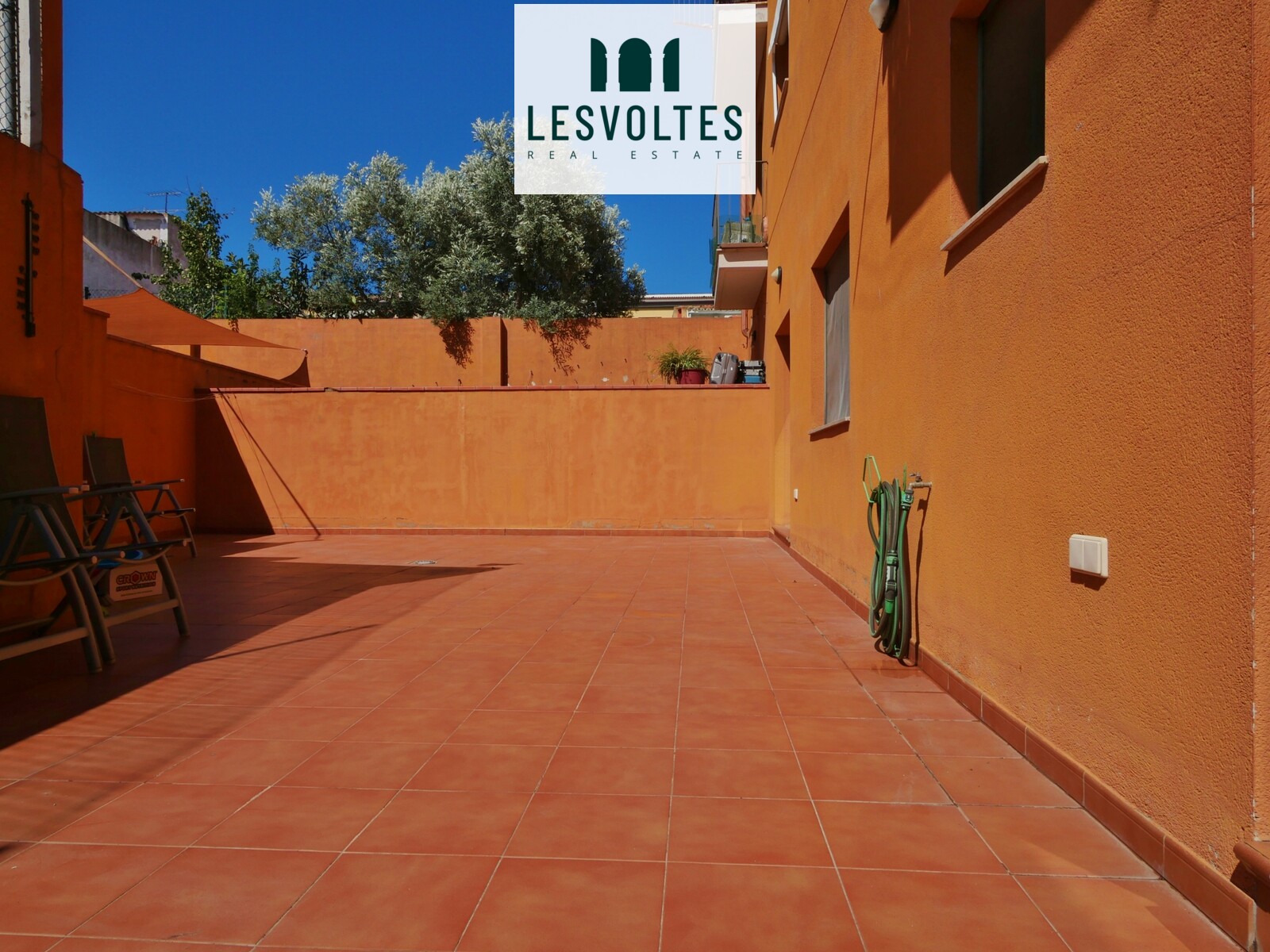 PISO CON PATIO PRIVADO, GARAGE Y TRASTERO EN PALAFRUGELL
