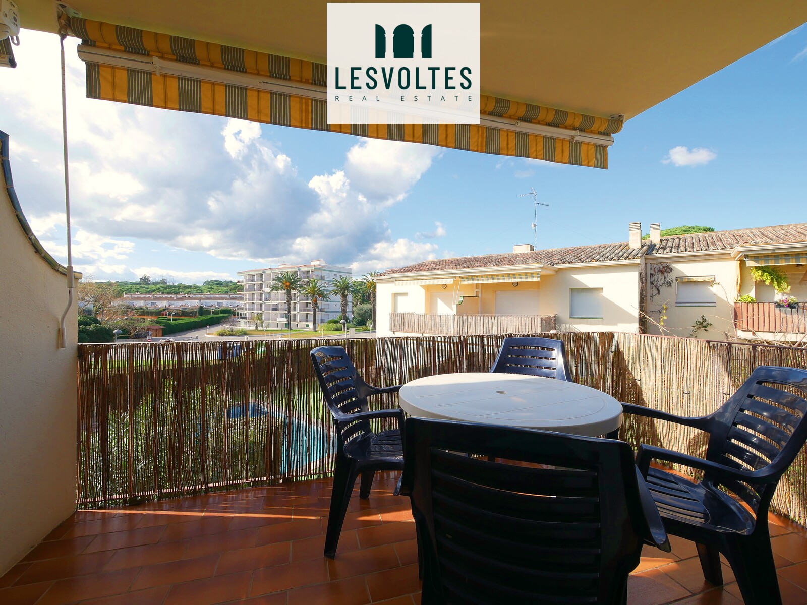 ACOLLIDOR PIS MOBLAT DE 67M2 EN LLOGUER A LA FOSCA, PALAMÓS