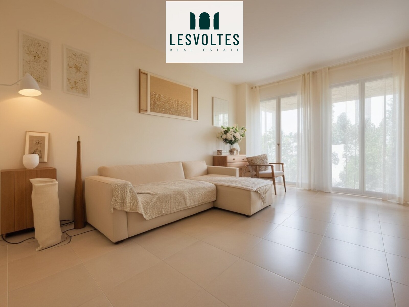 ACOJEDOR PISO DE 98m2 CON TRES HABITACIONES EN PALAFRUGELL