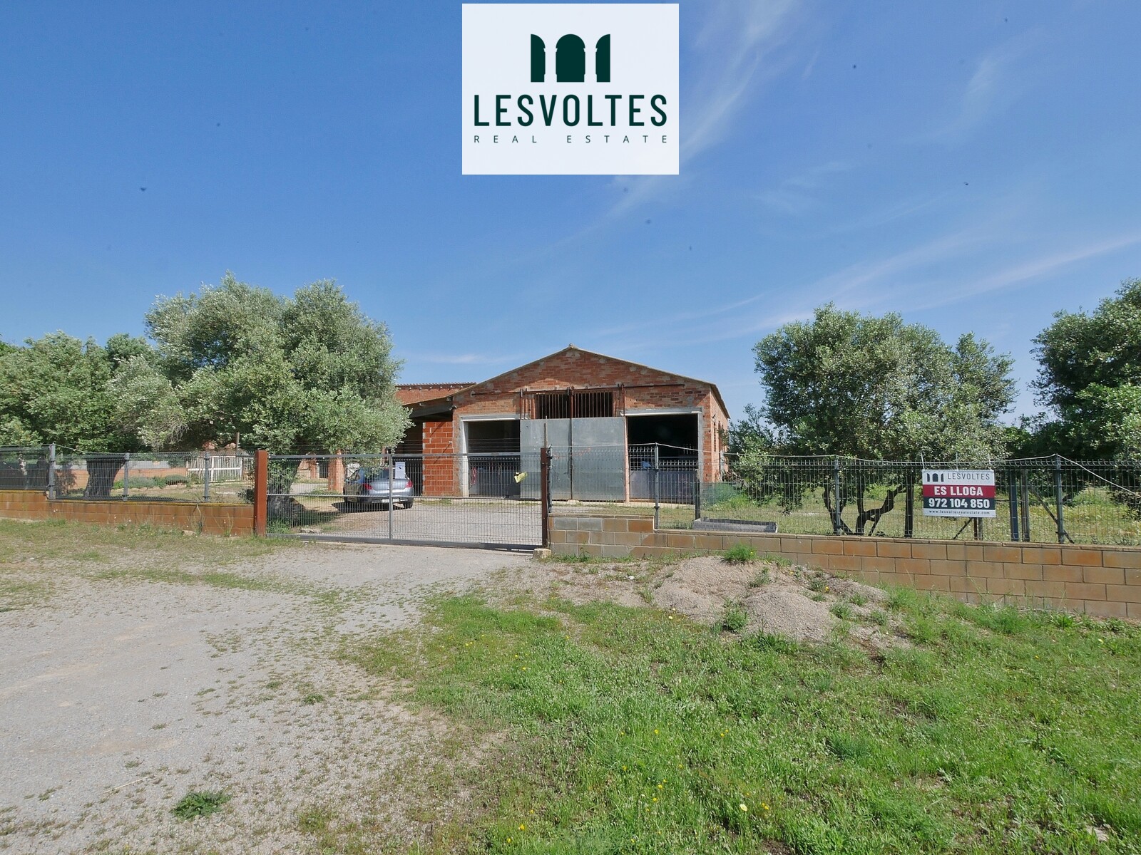 365 M² INDUSTRIAL WAREHOUSE FOR RENT IN ULLASTRET, BAIX EMPORDÀ. 