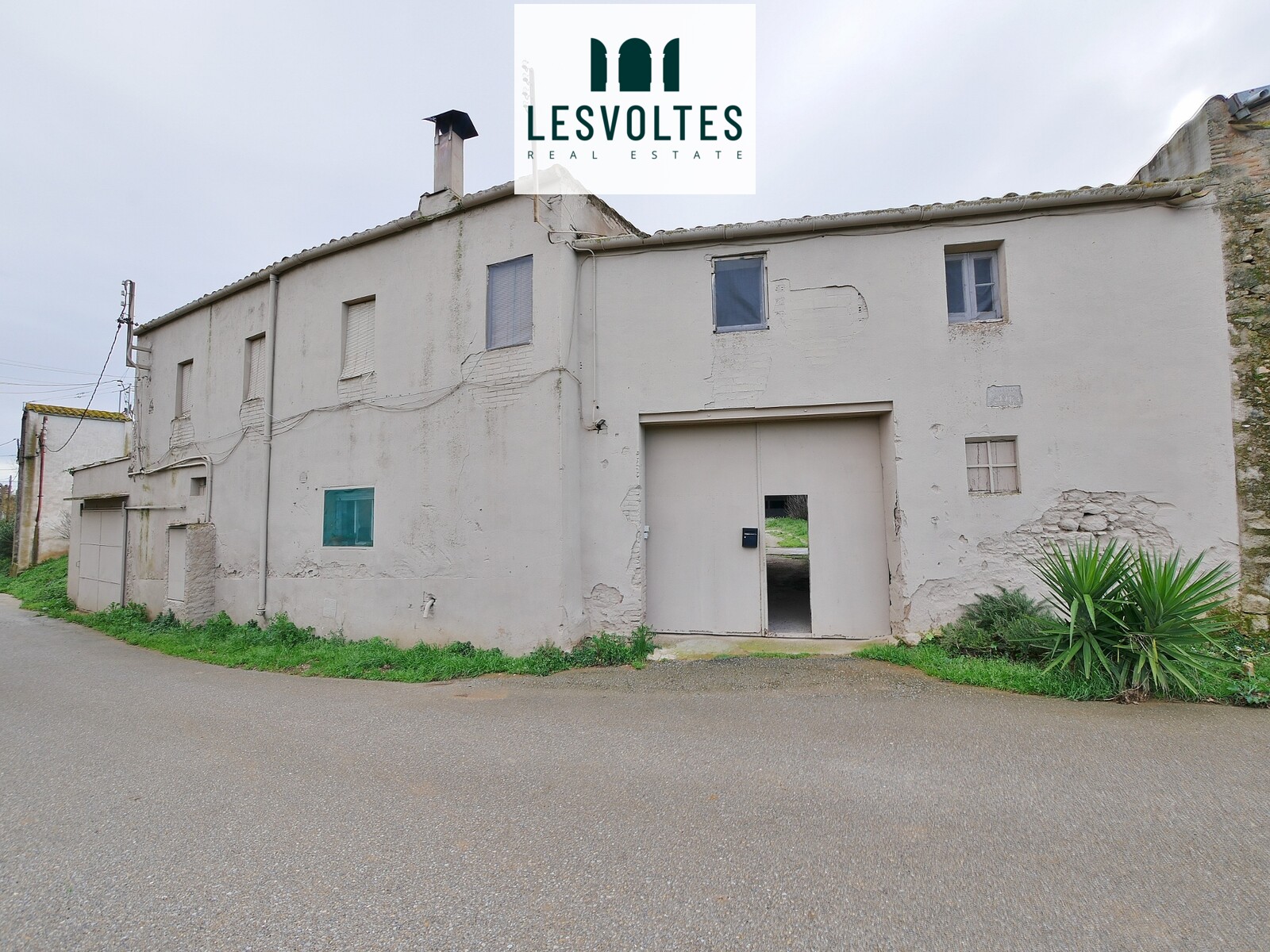 1,359 M² RUSTIC PROPERTY, FOR SALE IN FONOLLERES, BAIX EMPORDÀ.